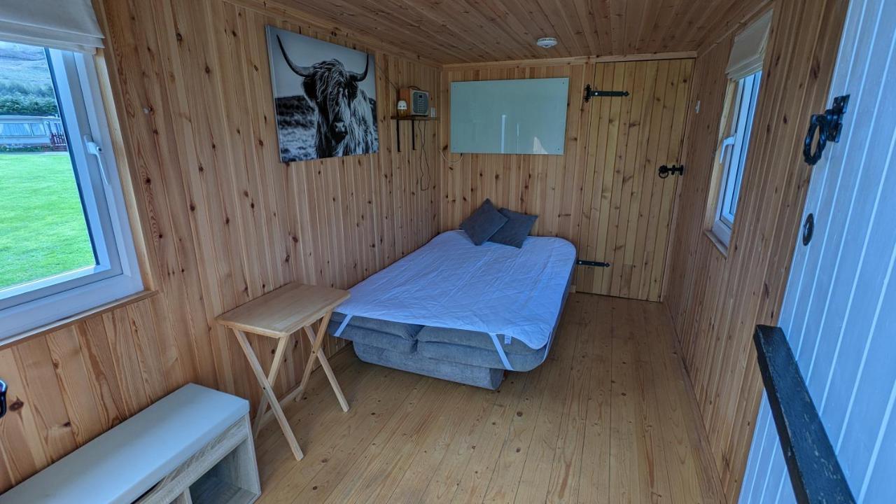 Glengoulandie Shepherd's Hut Exterior foto